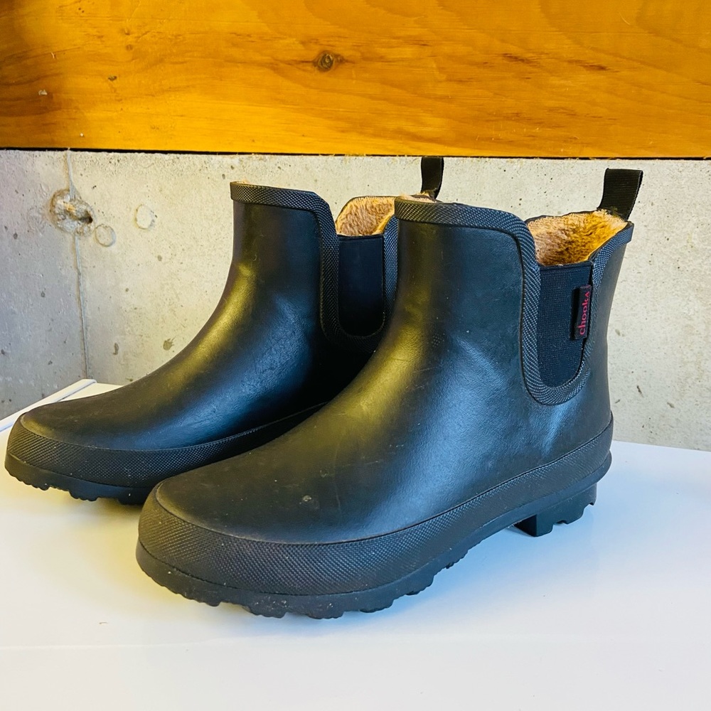 Rain boots